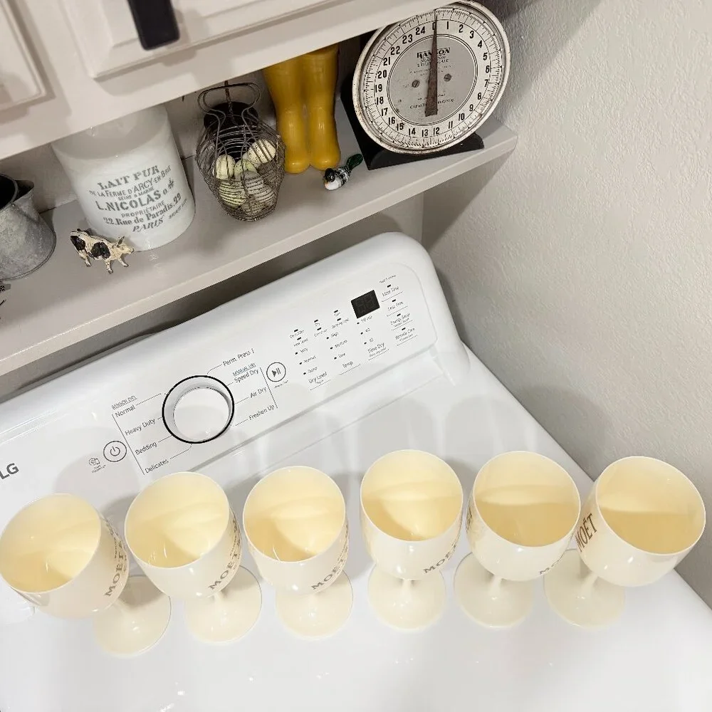 6 Vintage Moet & Chandon Ice Imperial Cream & Gold Acrylic Champagne Goblets - Picture 10 of 17